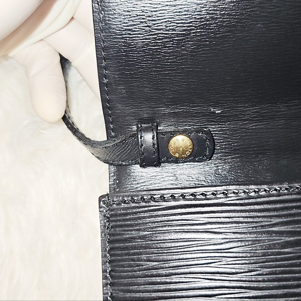 🔥😍Beautiful Condition😍🔥 Authentic Louis Vuitton Crossbody Bag Epi - Picture 10 of 17